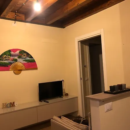 La Piccola Casa Di Sabry Semesterbostad Piacenza